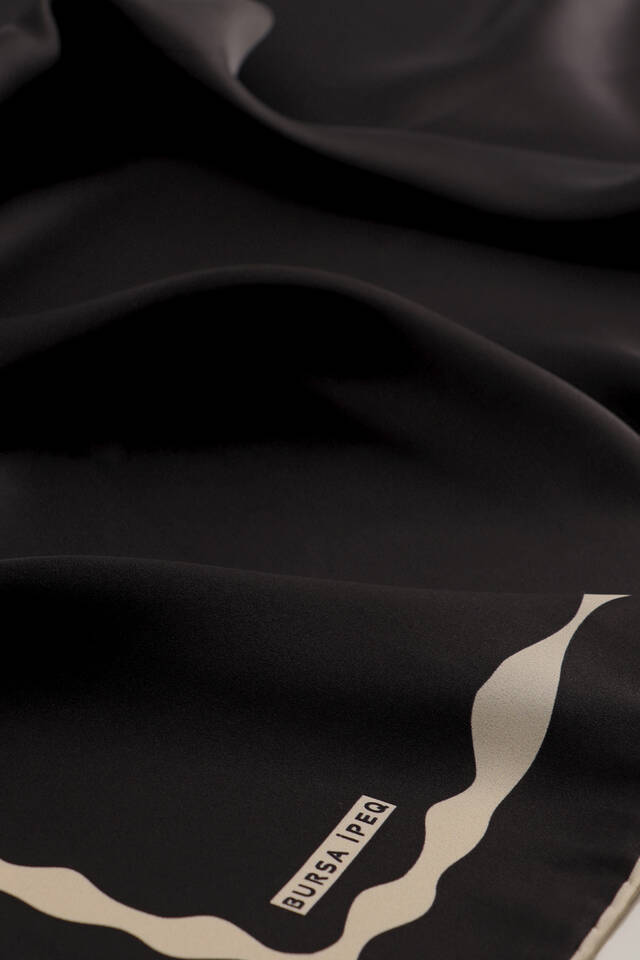 Black Edge Watery Wave Silk Square Scarf - 3