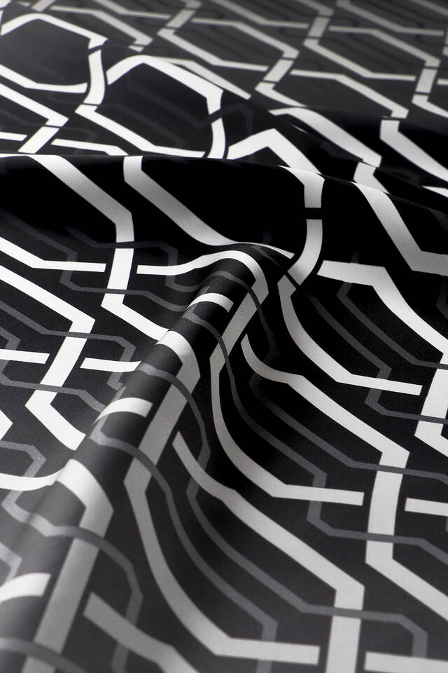 Black Knitted Pattern Sura Silk Square Scarf - 2