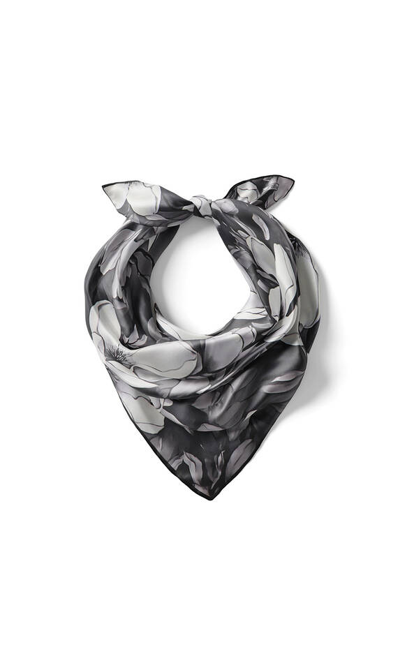 Black Narcissus Pattern Silk Pocket Square - 2