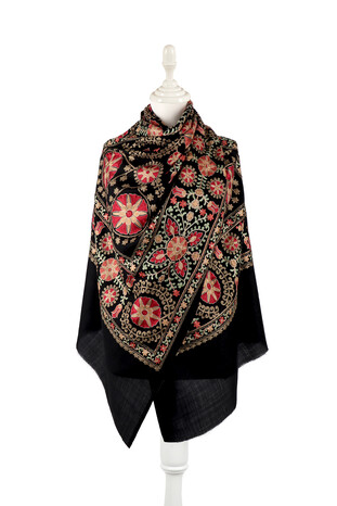 Black Red Fully Embroidered Suzani Wool Shawl - Thumbnail