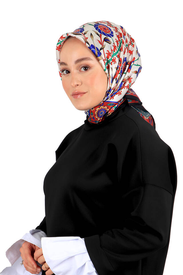 Black Red Selcuk Pattern Silk Square Scarf - 2