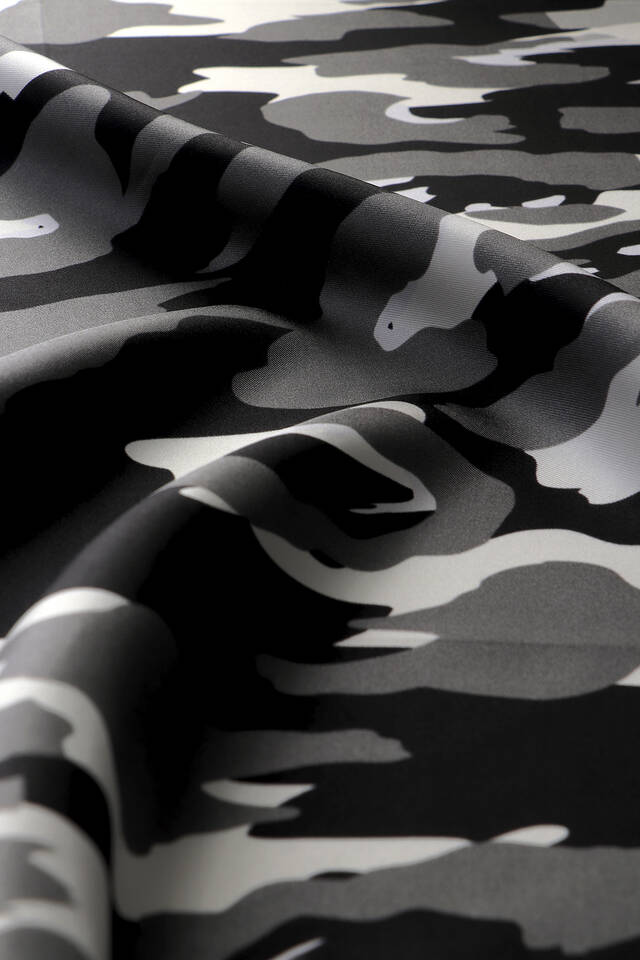 Black Sare Pattern Twill Silk Square Scarf - 3