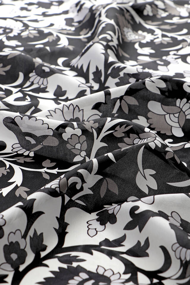 Black Shawl Pattern Voile Silk Square Scarf - 3