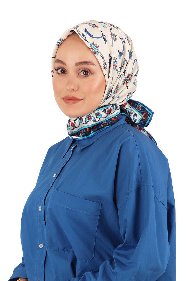 Black Wildflower Pattern Silky Square Scarf - 2