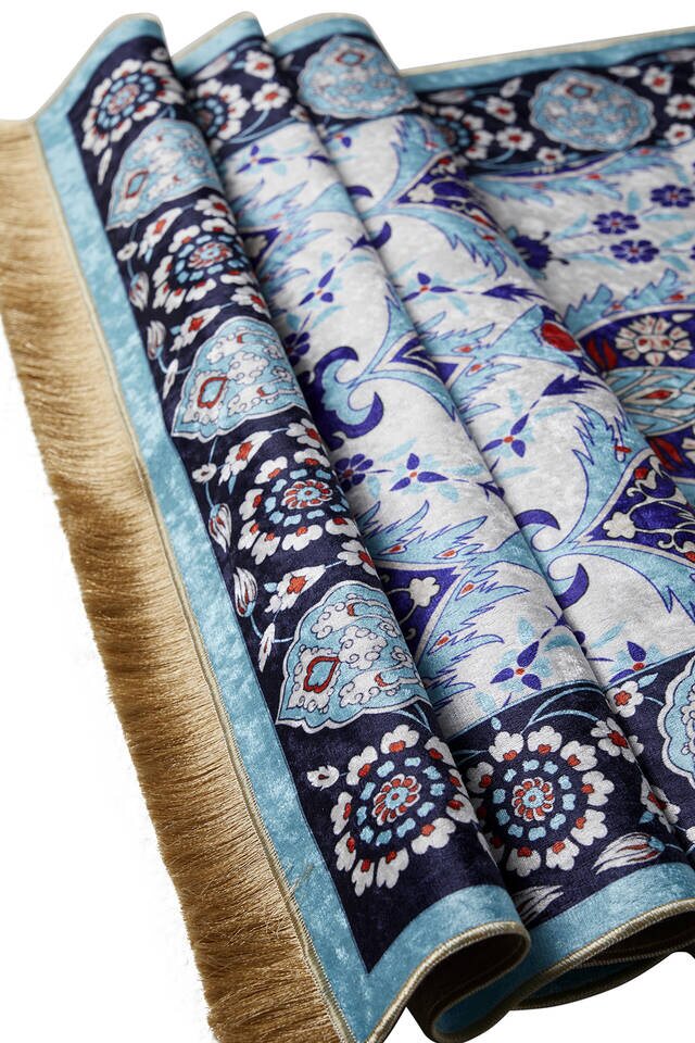 Blue Velvet Carpet Prayer Rug - 3