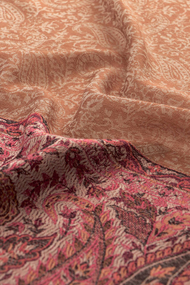 Wool Shawl with Pomegranate Border Pattern - 3