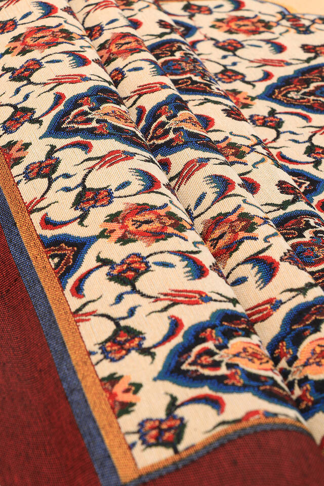 Burgundy Tile Tulip Pattern Tapestry Prayer Rug - 2