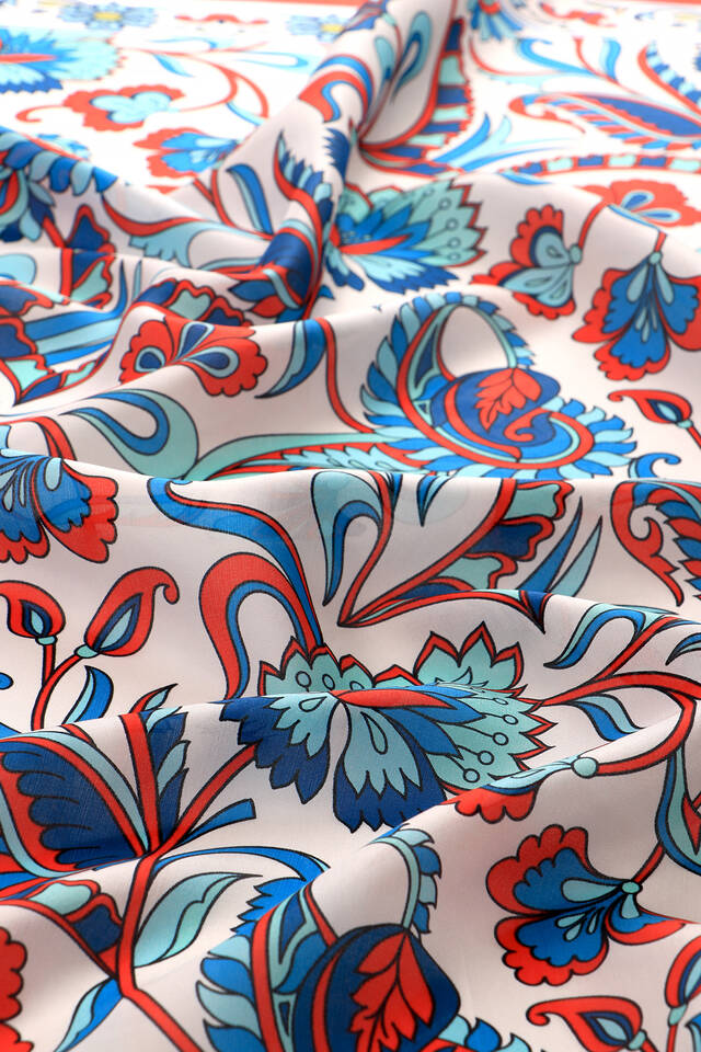 Kırmızı Çiçek Desen Vual İpek Eşarp - 4