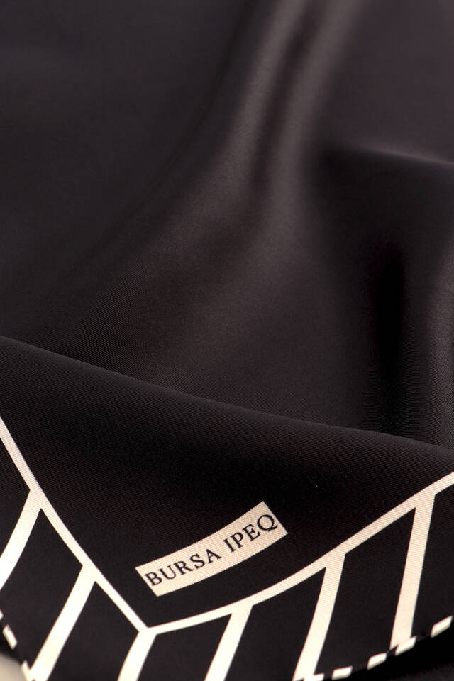 Siyah Çizgi Desen Twill İpek Eşarp - 3