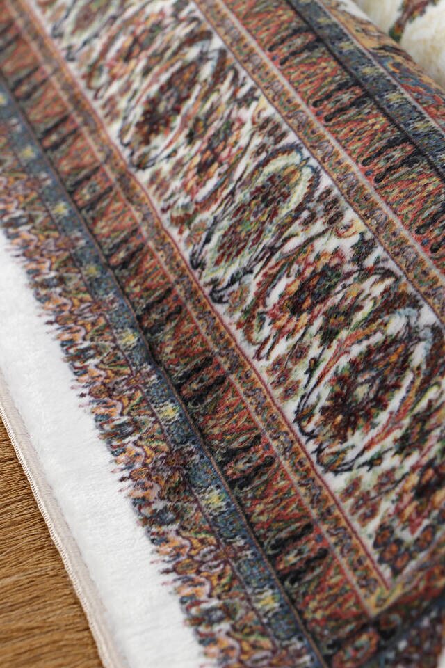 Cream Bamboo Carpet Prayer Rug - 2