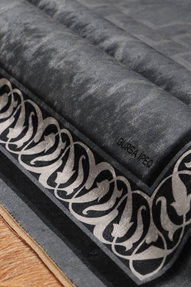 Dark Gray Velvet Carpet Prayer Rug - 2