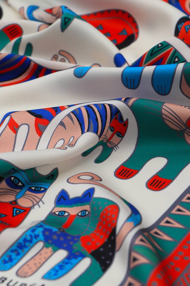 Gri Kırmızı Desenli İpeksi Mendil - 3