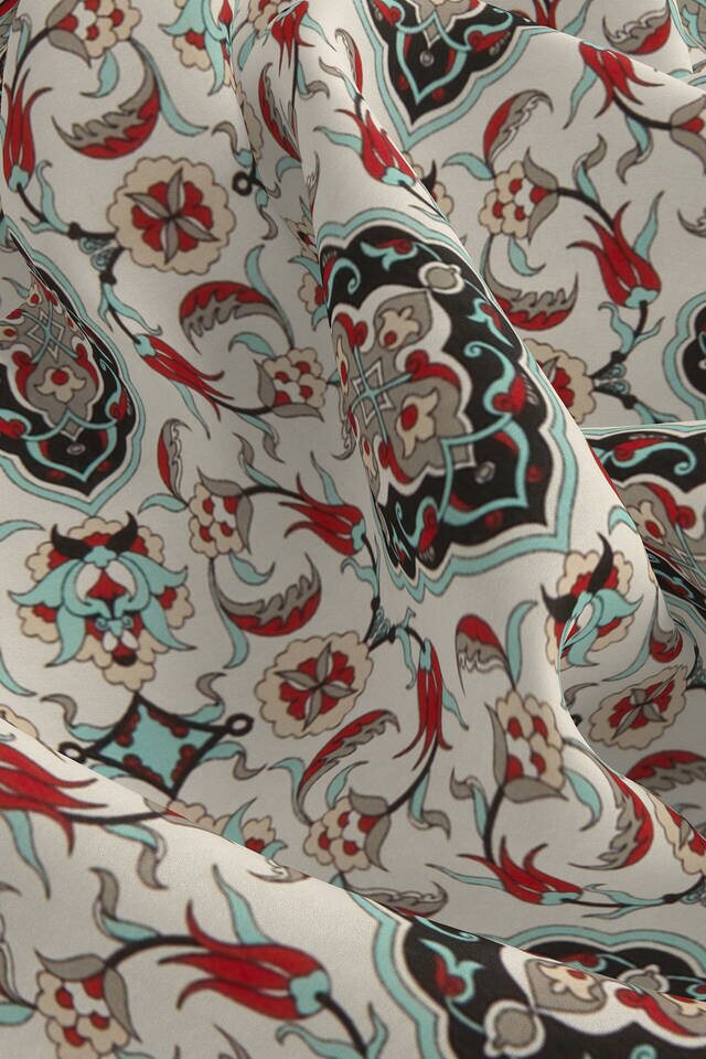 Ecru Black Tile Tulip Pattern Silk Pocket Square - 3