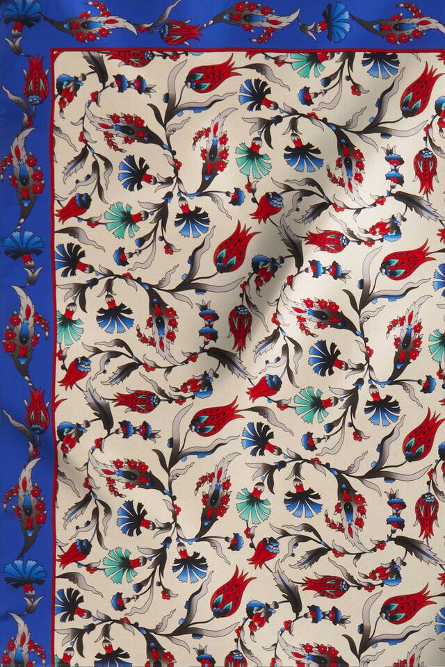 Ecru Saks Carnation Tulip Pattern Silk Square Scarf - 4