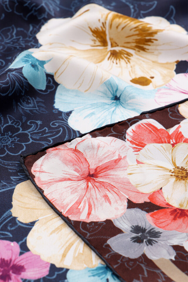 Lacivert Gelincik Desen Çift Taraflı Twill İpek Eşarp - 2