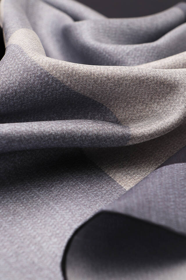 Ekru Lacivert Geometrik Desen Twill İpek Eşarp - 3