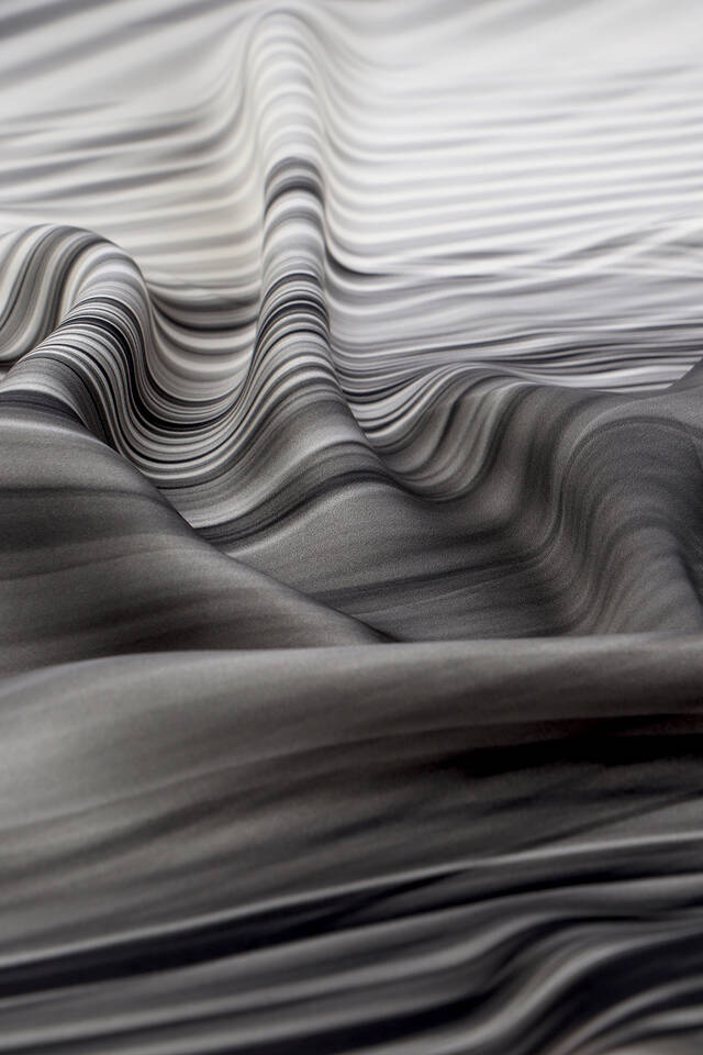 Gray Rainbow Pattern Sura Silk Square Scarf - 3