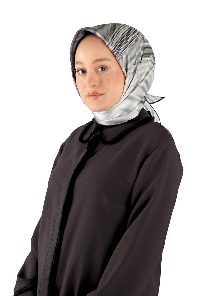 Gray Rainbow Pattern Sura Silk Square Scarf - 2