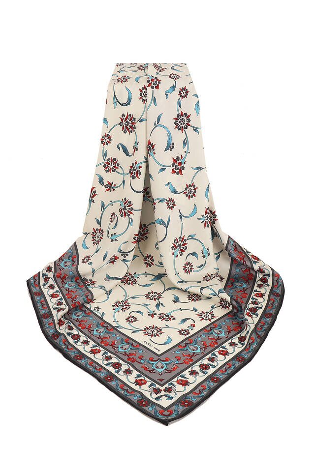 Gray Wildflower Pattern Silky Square Scarf - 3