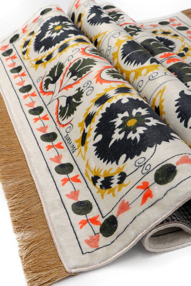 Green Bamboo Carpet Prayer Rug - 3