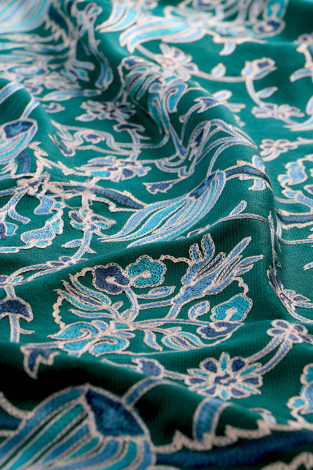 Green Turquoise Tulip Pattern Embroidered Wool Silk Shawl - 4