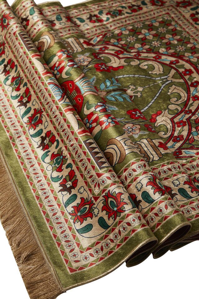 Green Velvet Carpet Prayer Rug - 3
