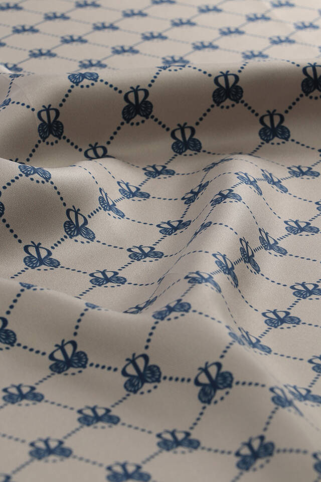 Gri Kelebek Monogram Twill İpek Eşarp - 3