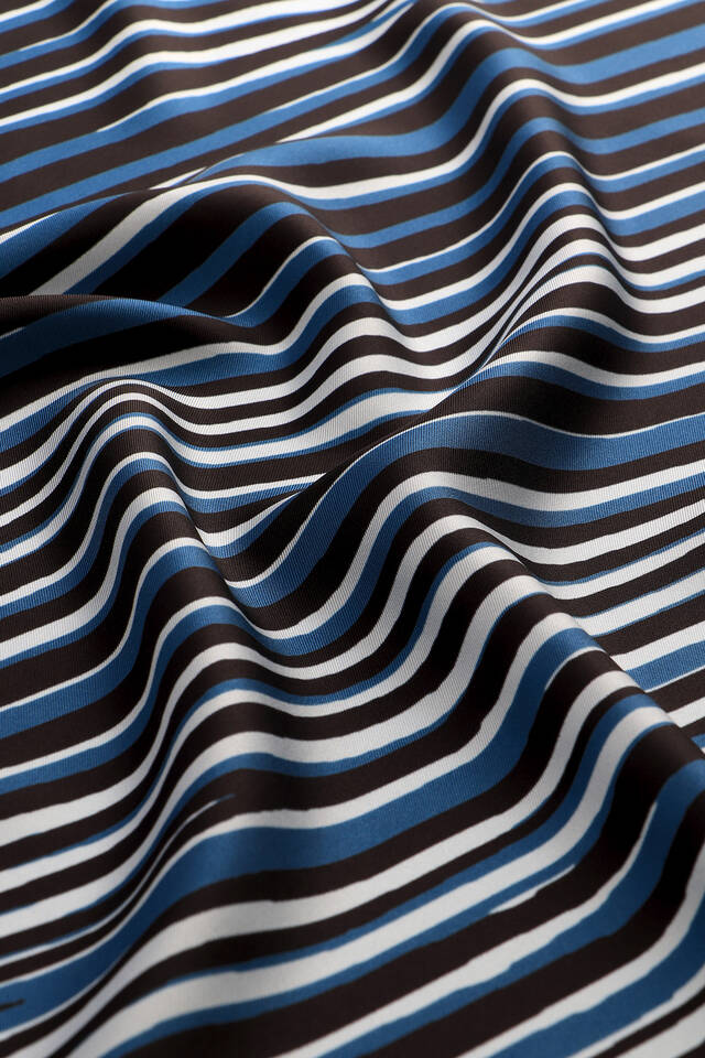 Indigo Illusion Pattern Twill Silk Square Scarf - 2