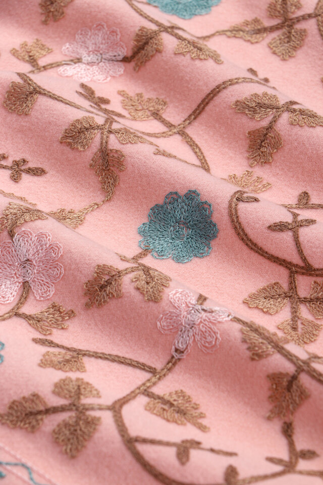 Pembe Nakışlı Kışlık Şal - 4