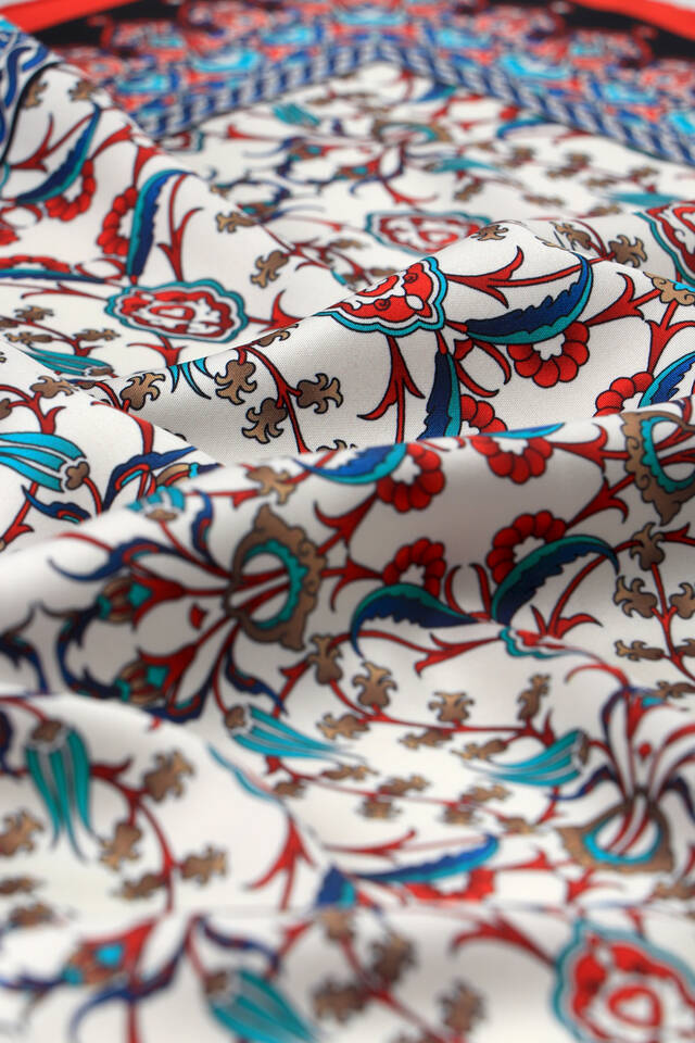 Kırmızı Çini Lale Desen İpeksi Mendil - 3