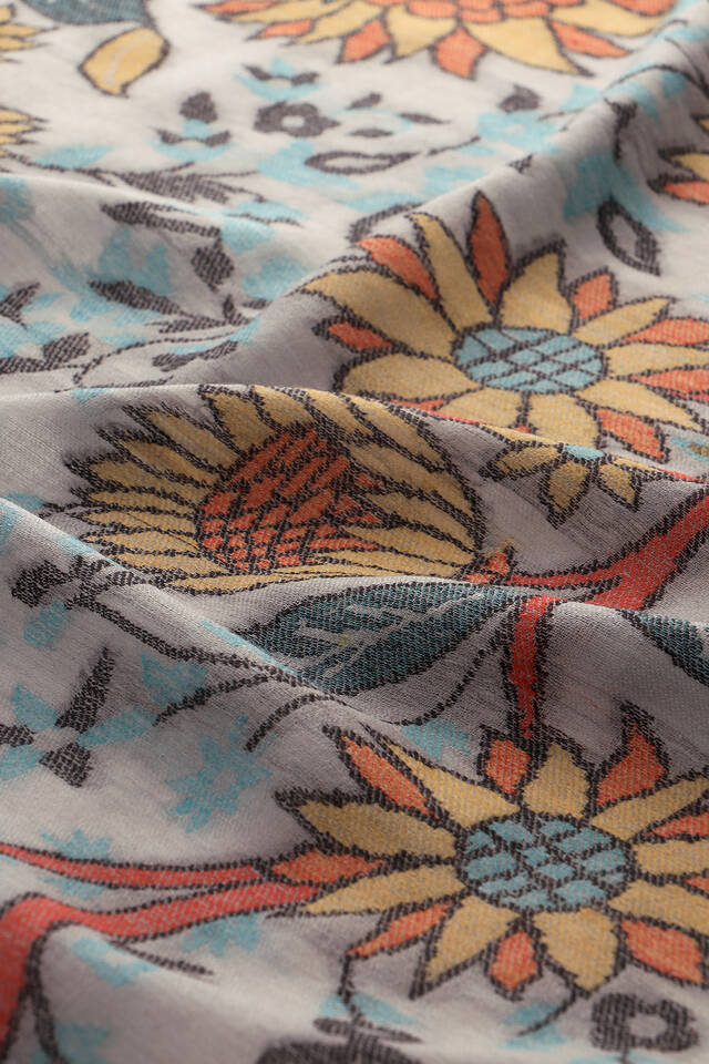 Light Gray Jacquard Patterned Wool Shawl - 4