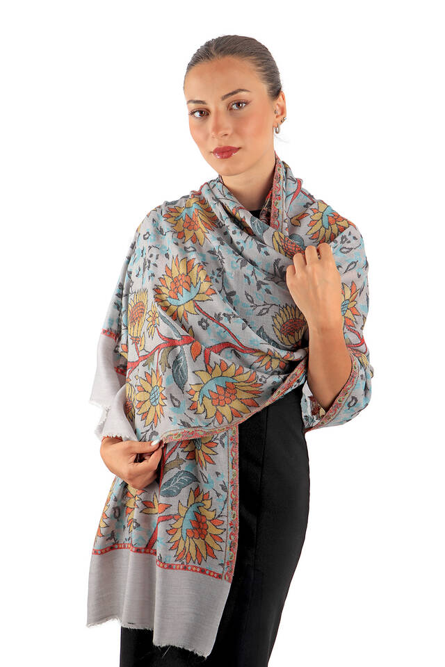 Light Gray Jacquard Patterned Wool Shawl - 2