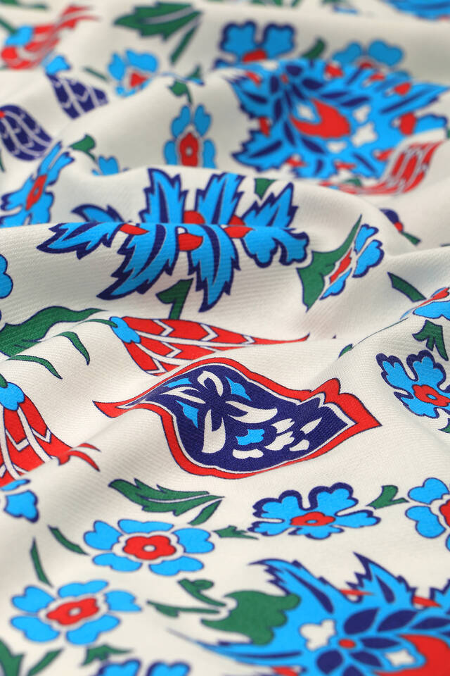 مفرش بطبعة قرنفل أحمر فيروزي - 4