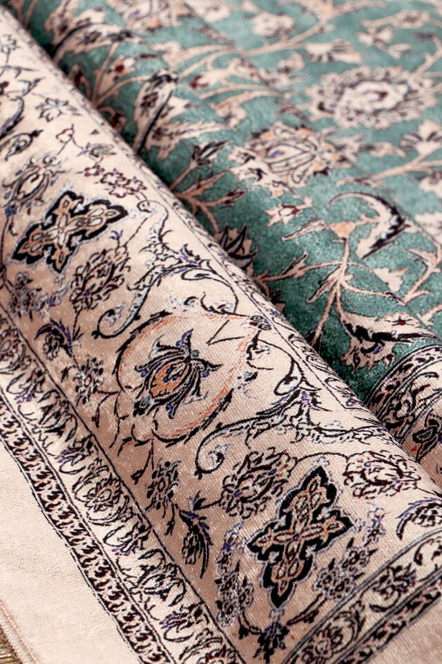 Mint Velvet Carpet Prayer Rug - 2