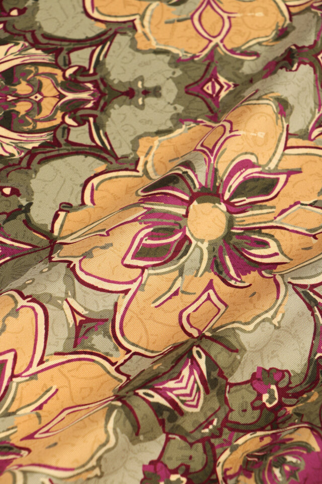 Green Mother of Pearl Pattern Twill Silk Scarf - 2