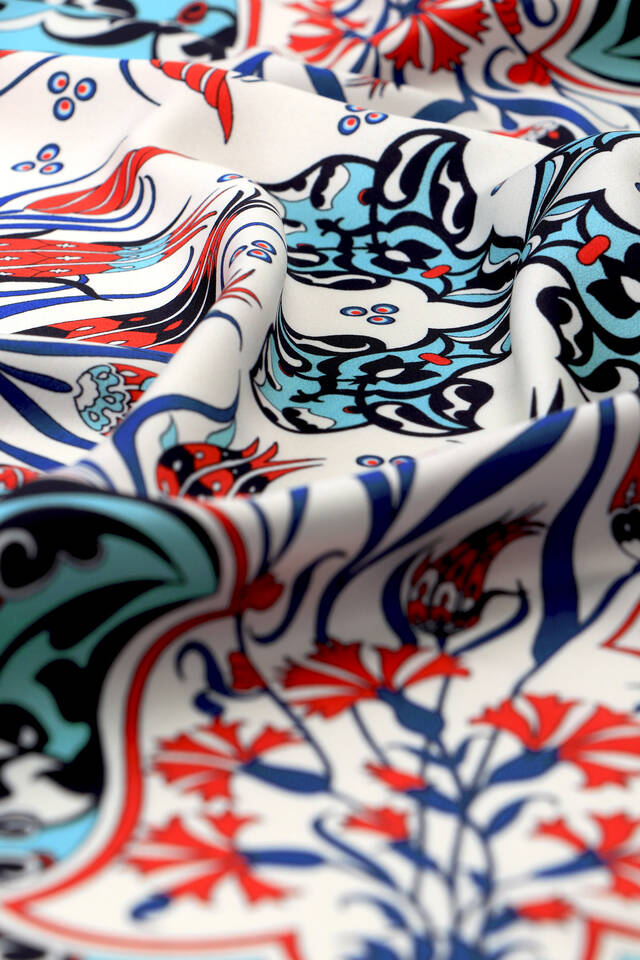 Navy Blue Cintemani Carnation Pattern Silky Pocket Square - 3