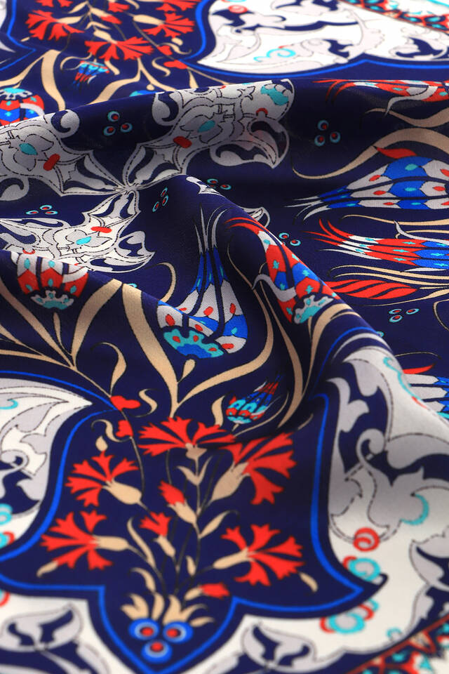 Navy Blue Ecru Carnation Tulip Pattern Silk Pocket Square - 3