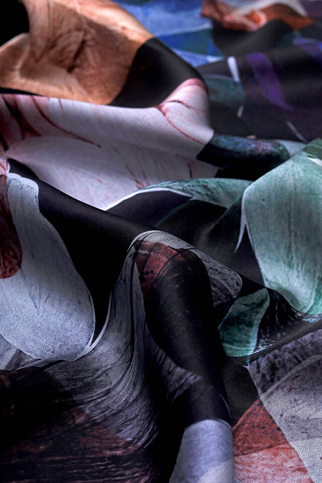 Navy Blue Harmony Pattern Sura Silk Square Scarf - 3