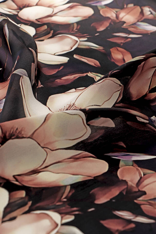 Navy Blue Narcissus Pattern Silk Pocket Square - 3