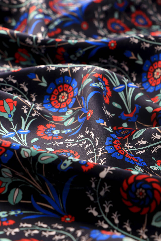 Navy Blue Side Pattern Silk Square Scarf - 3