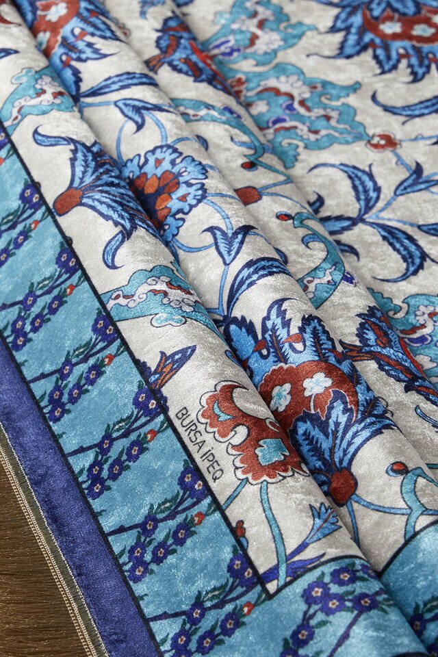 Navy Blue Velvet Carpet Prayer Rug - 2