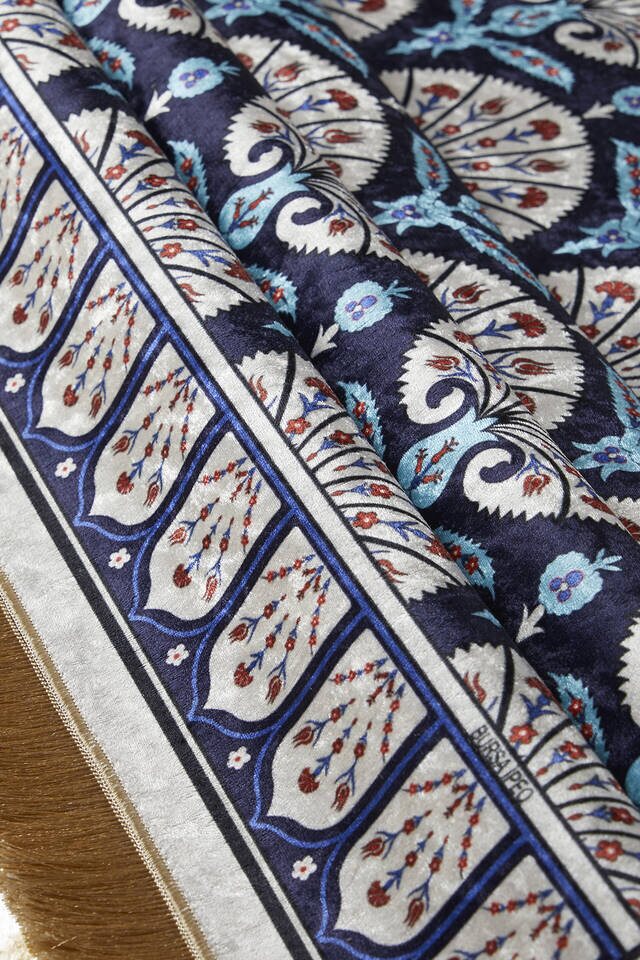 Navy Blue Velvet Carpet Prayer Rug - 2