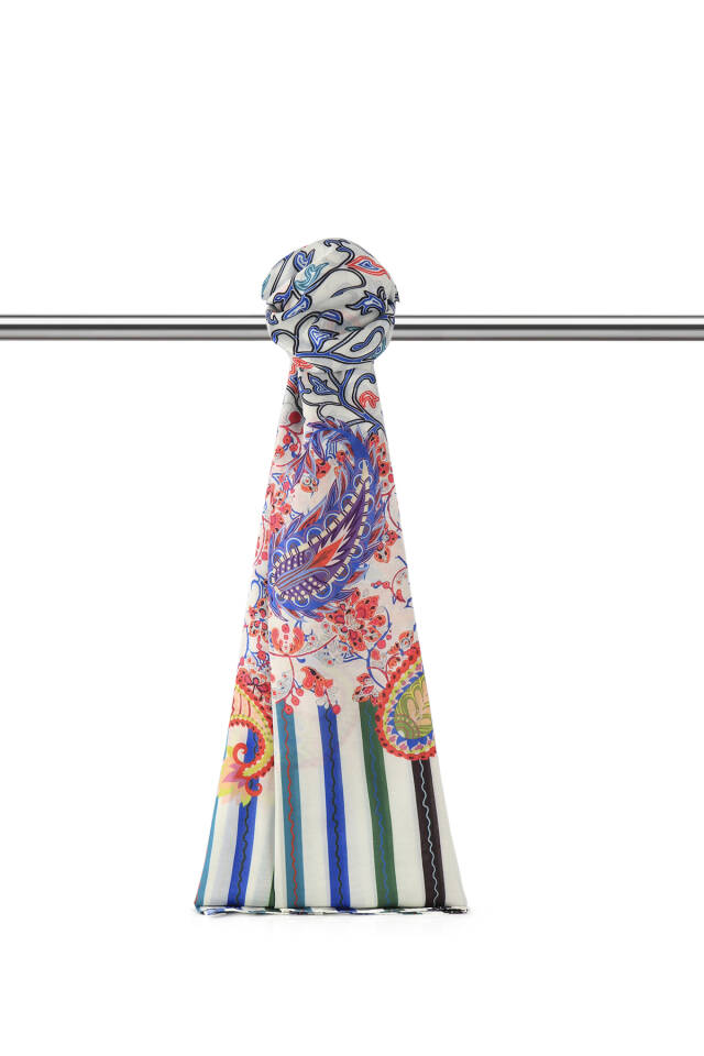 Cream Ivy Pattern Soft Shawl 