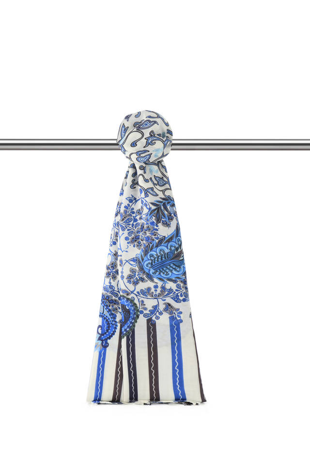 Ecru Ivy Pattern Soft Shawl 