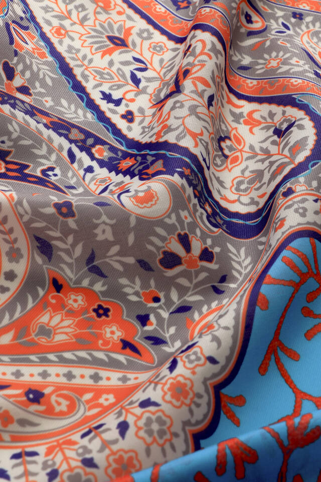 Gray Shawl Pattern Soft Shawl - 3