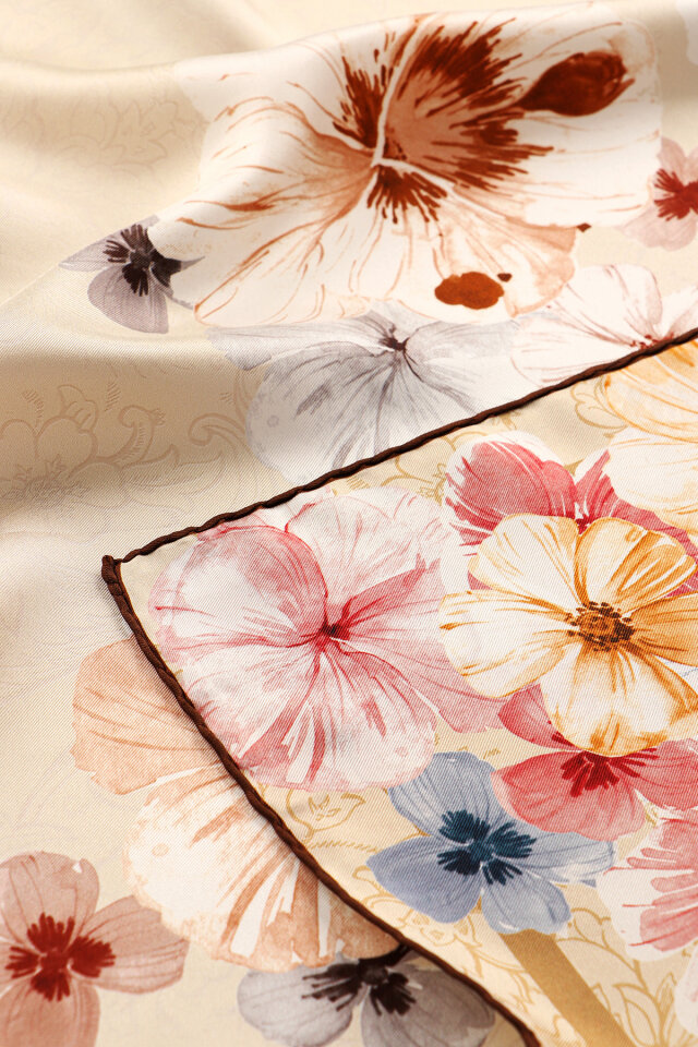 Cream Poppy Pattern Double-Sided Twill Silk Scarf - 2