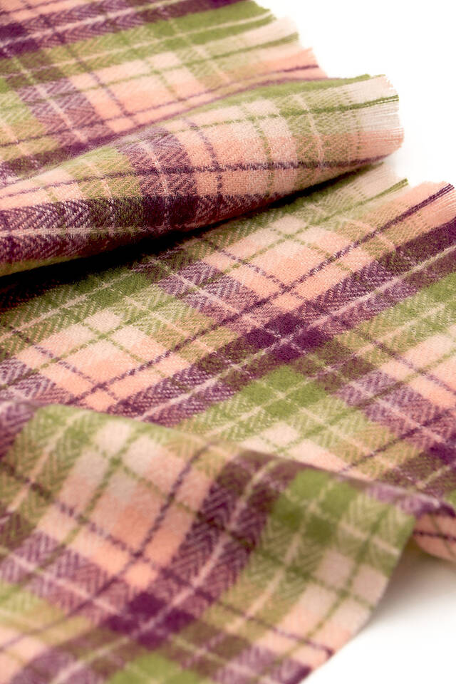 Purple Green Plaid Pattern Winter Shawl - 4