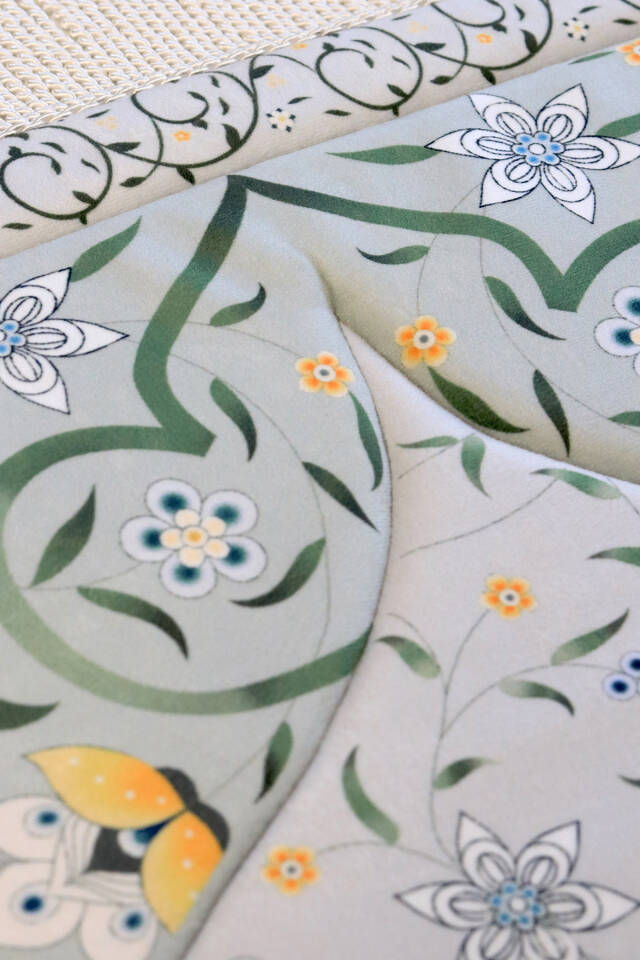 Gray Quilted Sponge Prayer Rug - 3