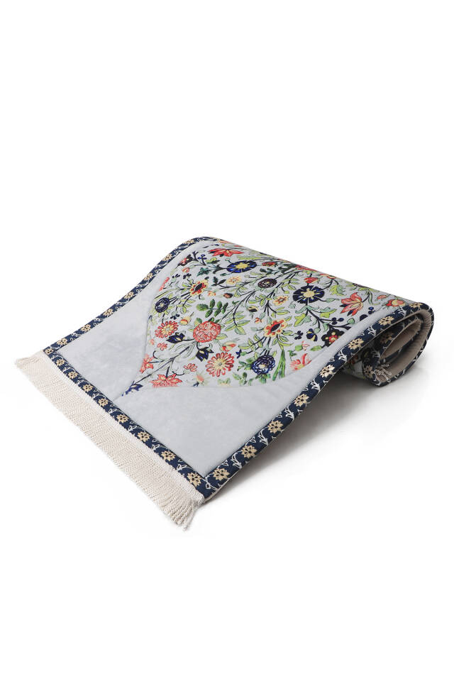 Gray Quilted Sponge Prayer Rug - 2