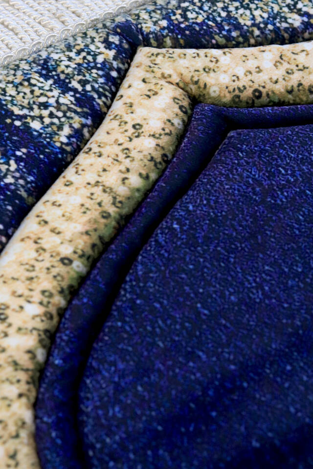 Navy Blue Quilted Sponge Prayer Rug - 3